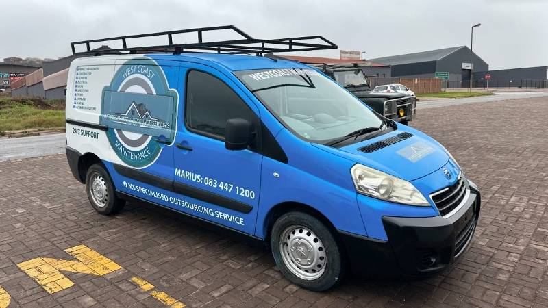 Vehicle-Branding-54